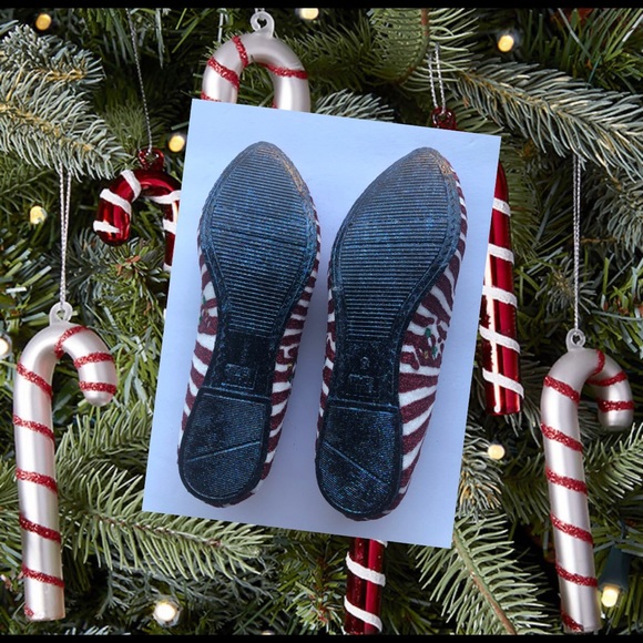 Women’s Christmas Candy Cane Custom Glitter Flats - Picture 9 of 10